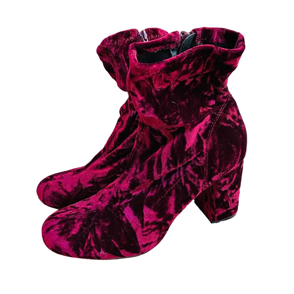 MIA Vickie crushed velvet booties berry red US 9.5M Mod Go-Go Ankle Boots